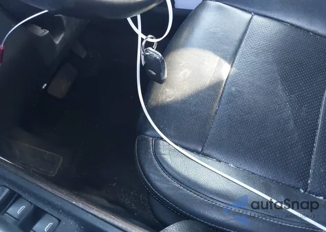 2021 Chevrolet Silverado 1500 4Wd Short Bed Rst из США, поврежденный, VIN 1GCUYEET2MZ374007